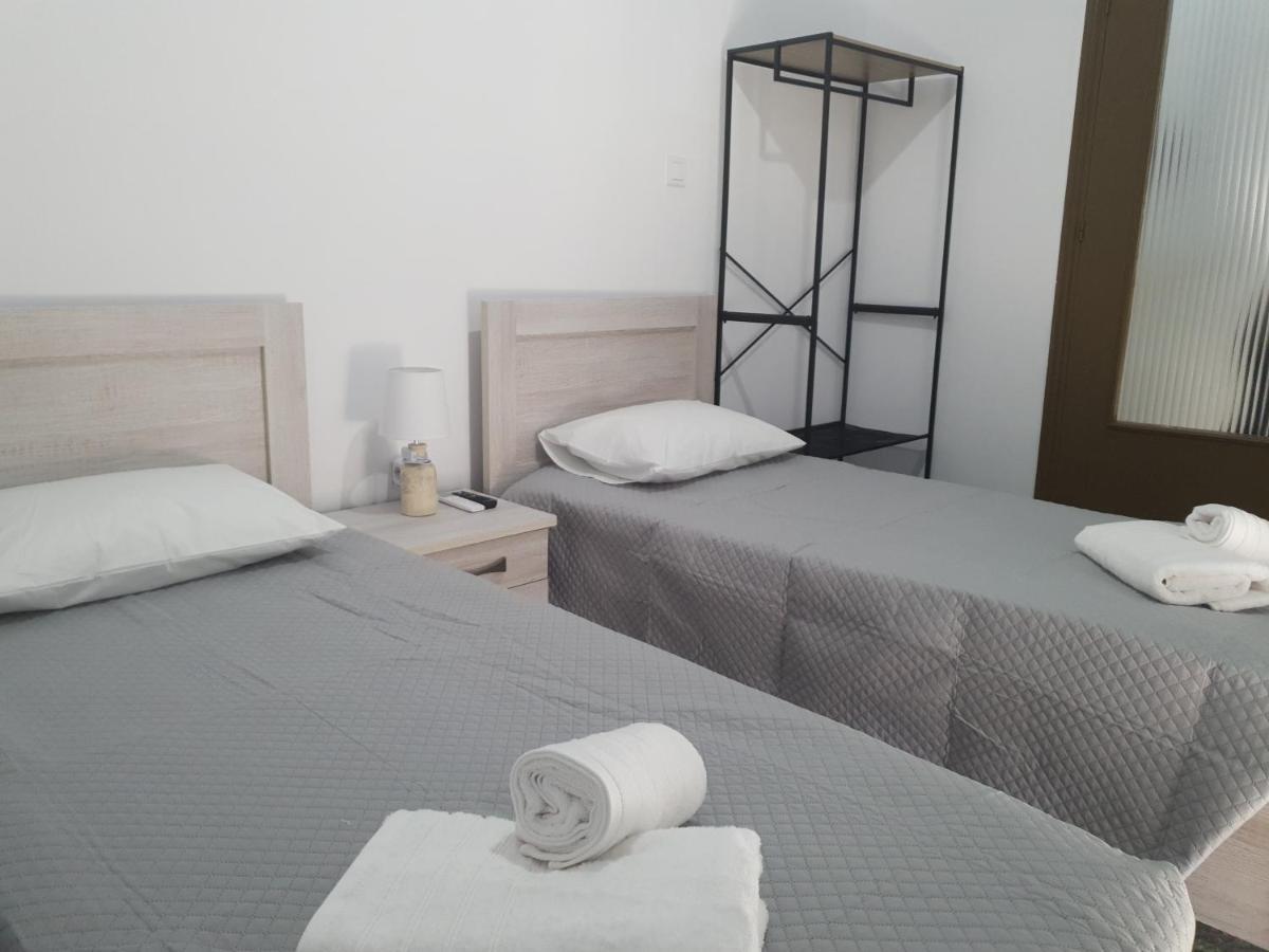 Callisto Room 3 埃尔莫波利斯 外观 照片